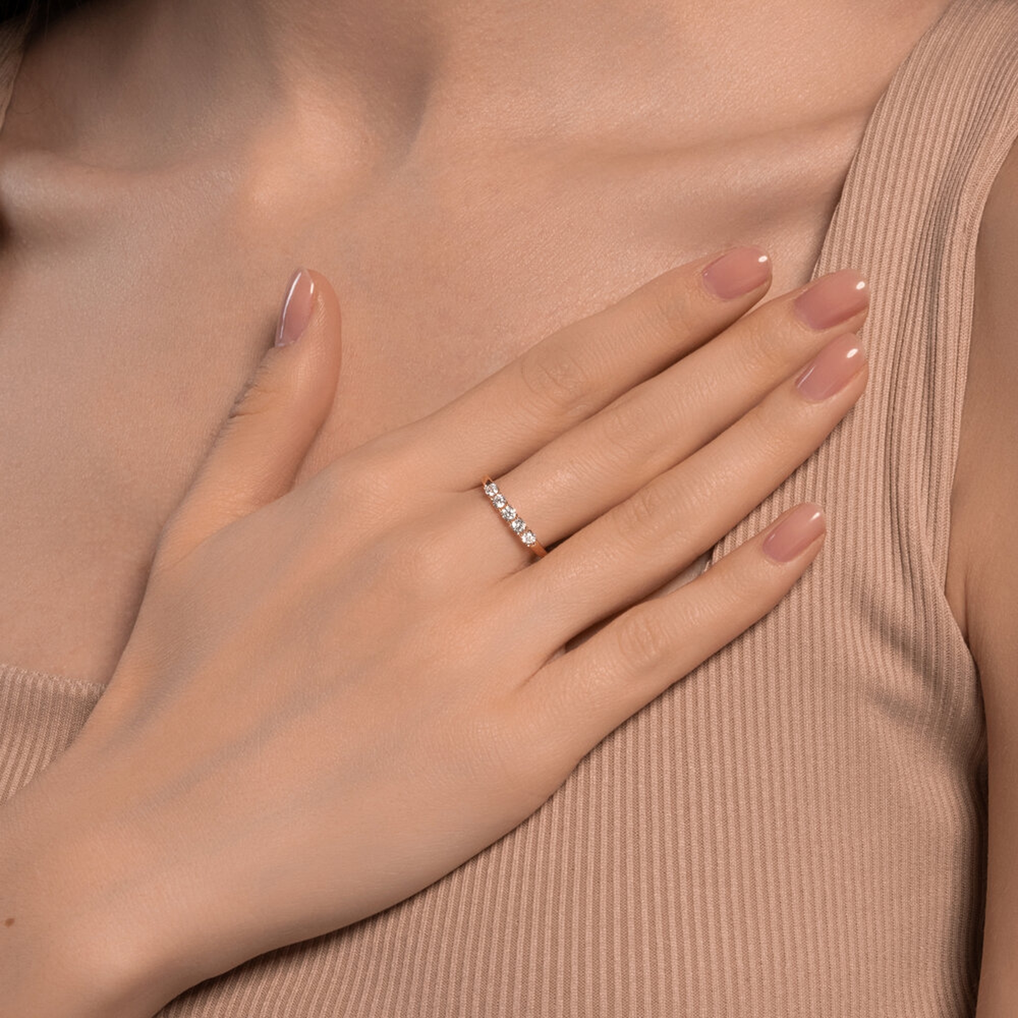 Золотое кольцо SOKOLOV 019456 с фианитом