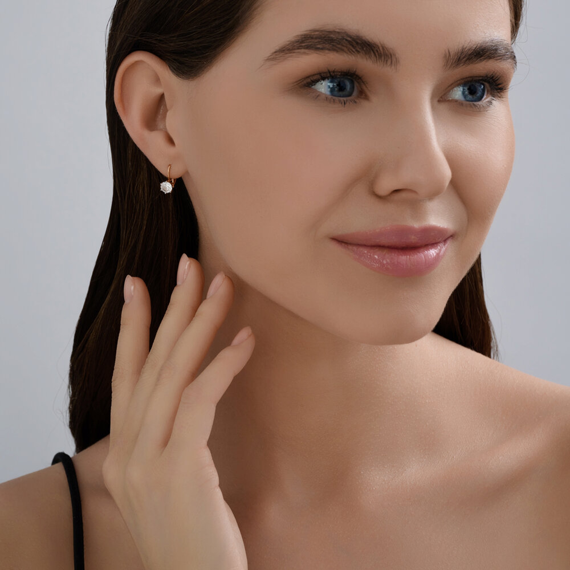 Золотые серьги SOKOLOV 0200533 с фианитом