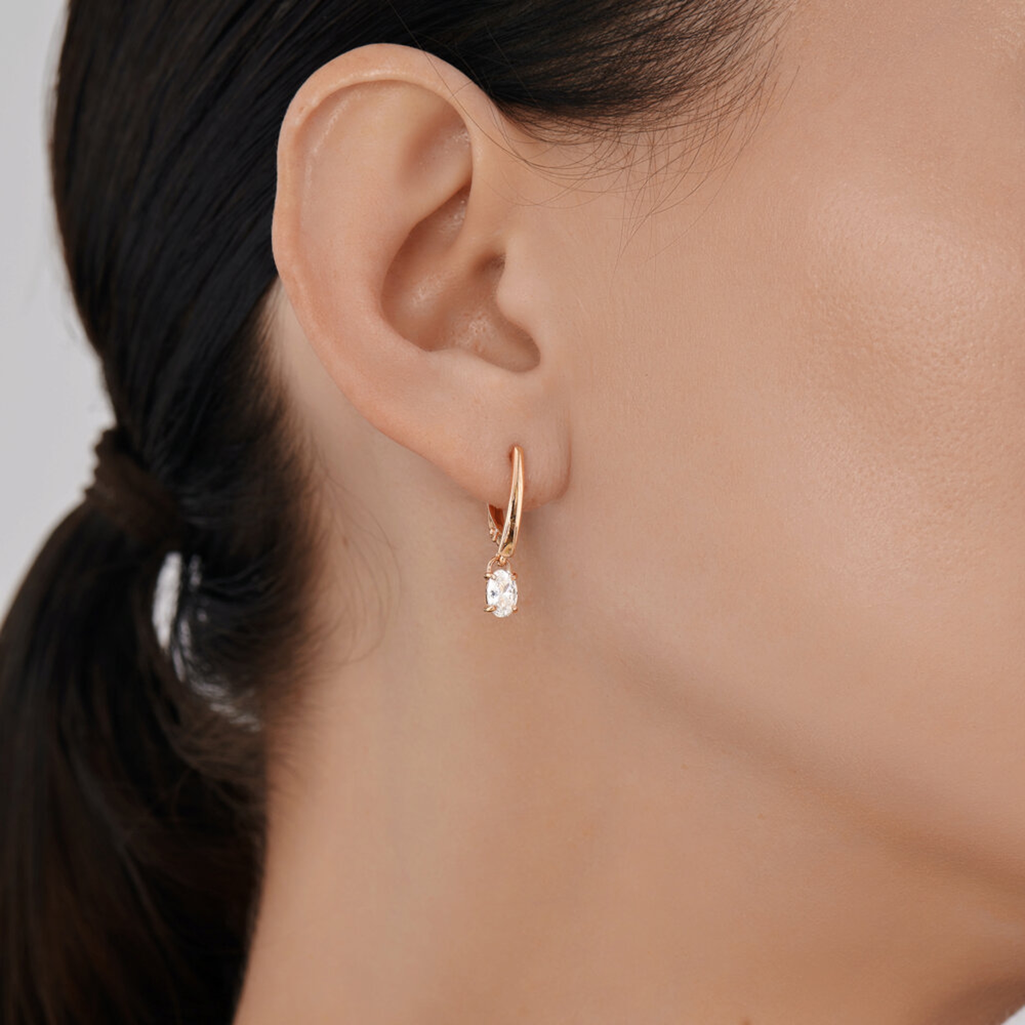 Золотые серьги SOKOLOV 0200571 с фианитом