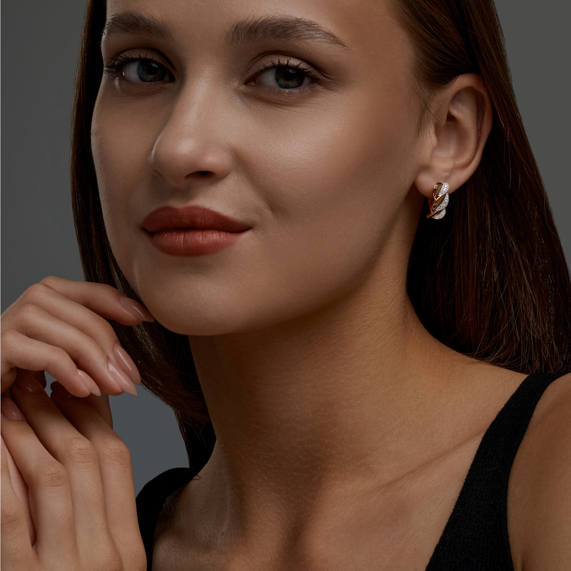 Золотые серьги SOKOLOV 0200892 с фианитом