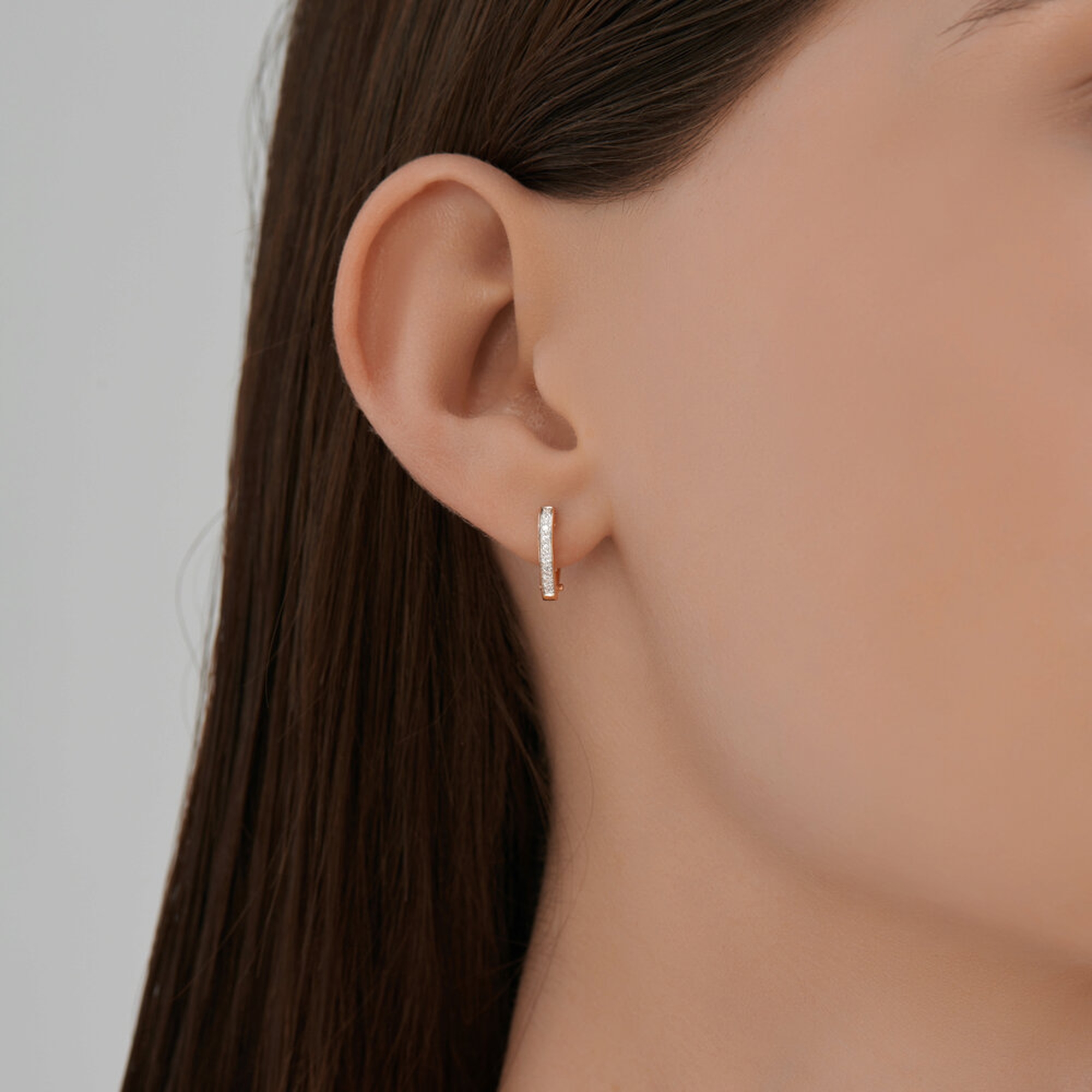 Золотые серьги SOKOLOV 1022414 с бриллиантом