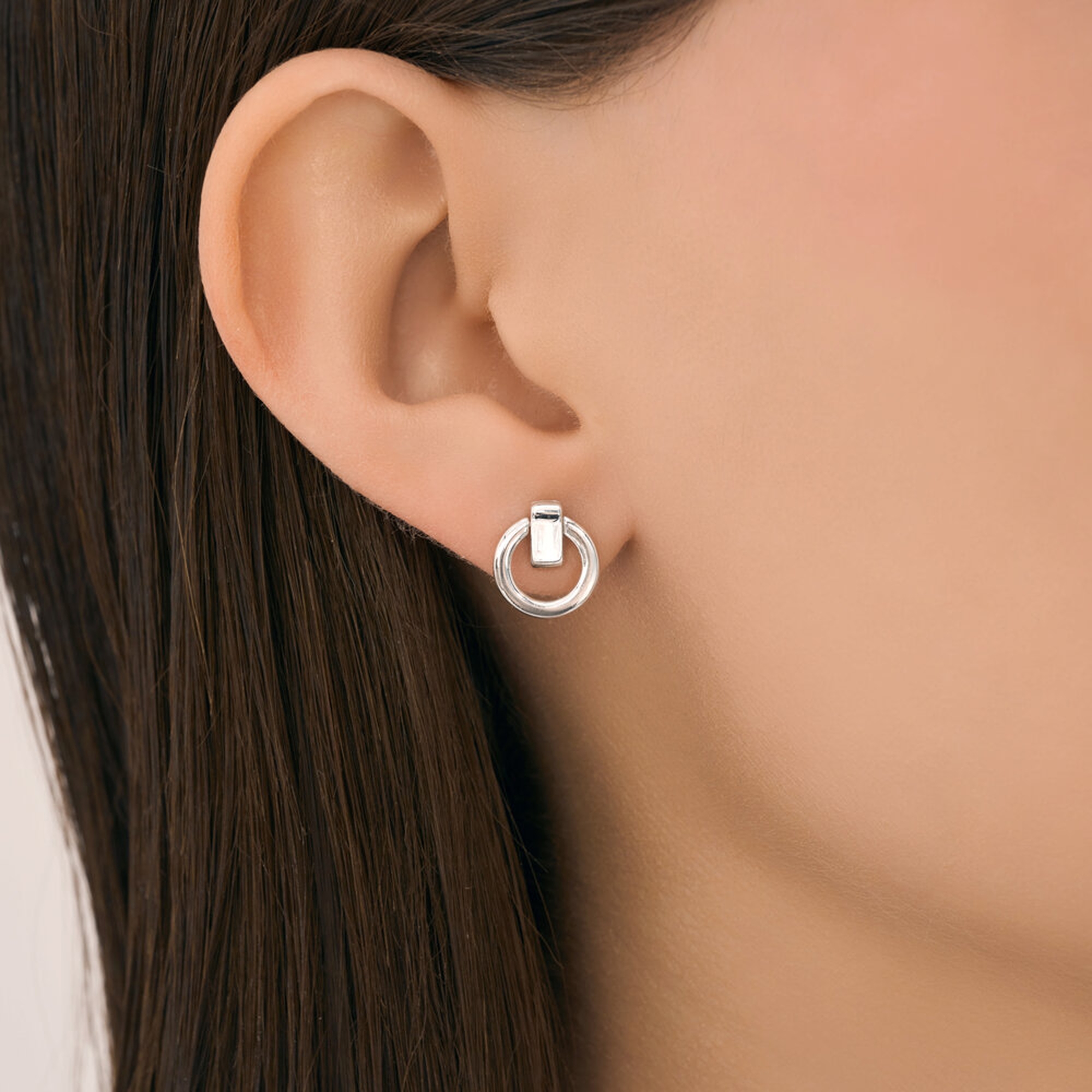 Золотые серьги SOKOLOV 1022474-3 с бриллиантом