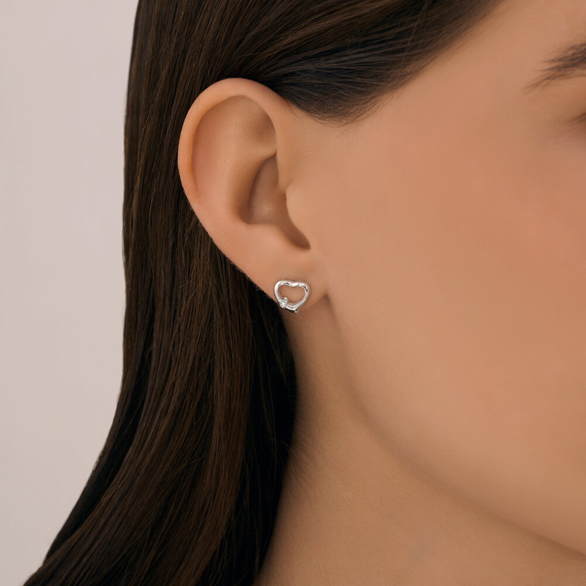 Золотые серьги SOKOLOV 1022481-3 с бриллиантом