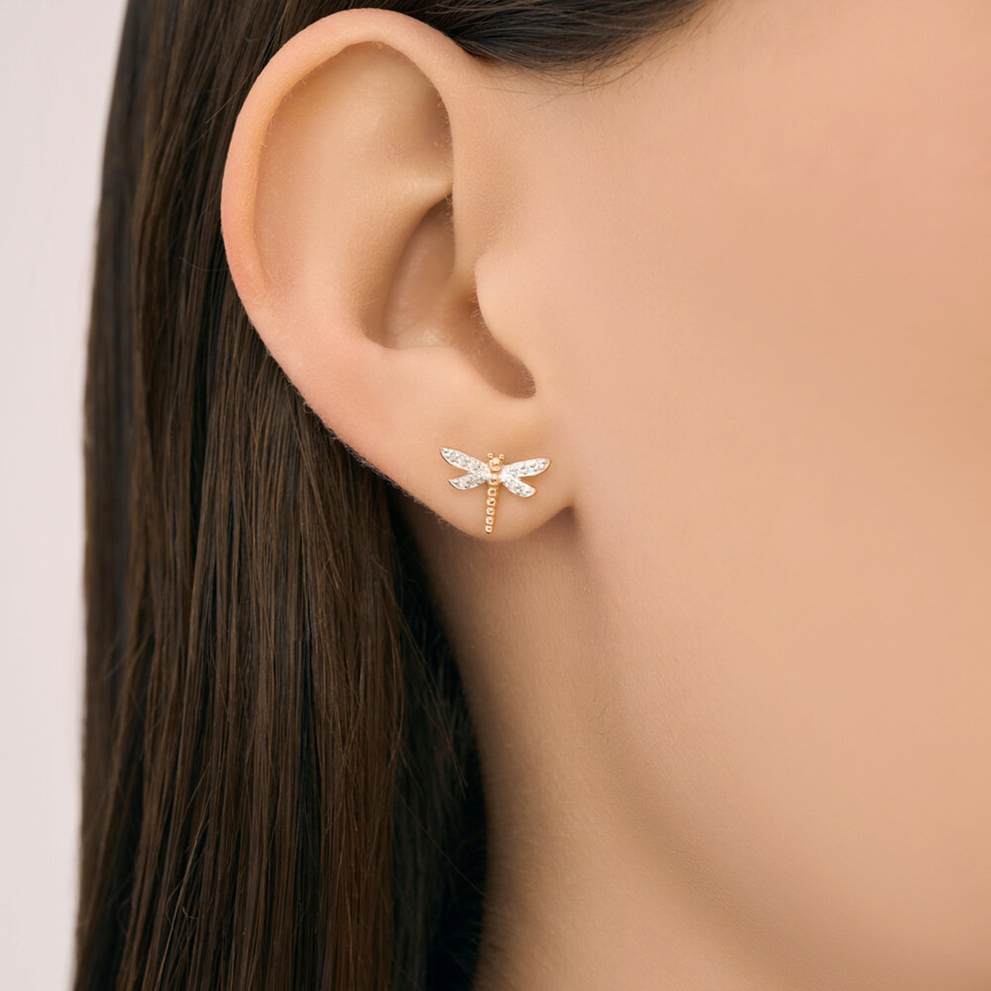 Золотые серьги SOKOLOV 1022488 с бриллиантом