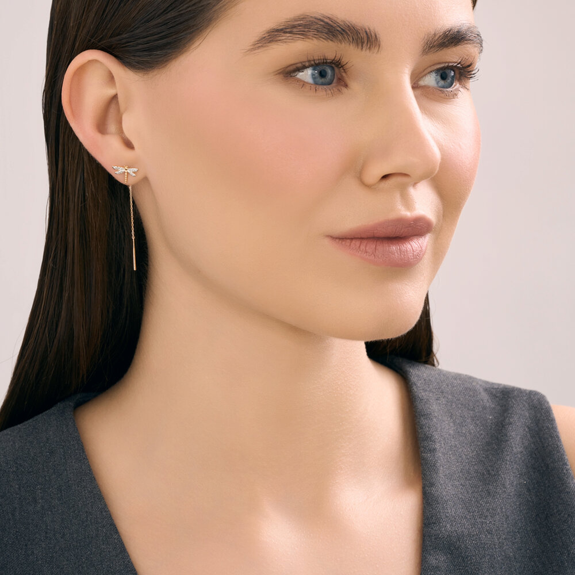 Золотые серьги SOKOLOV 1022489 с бриллиантом