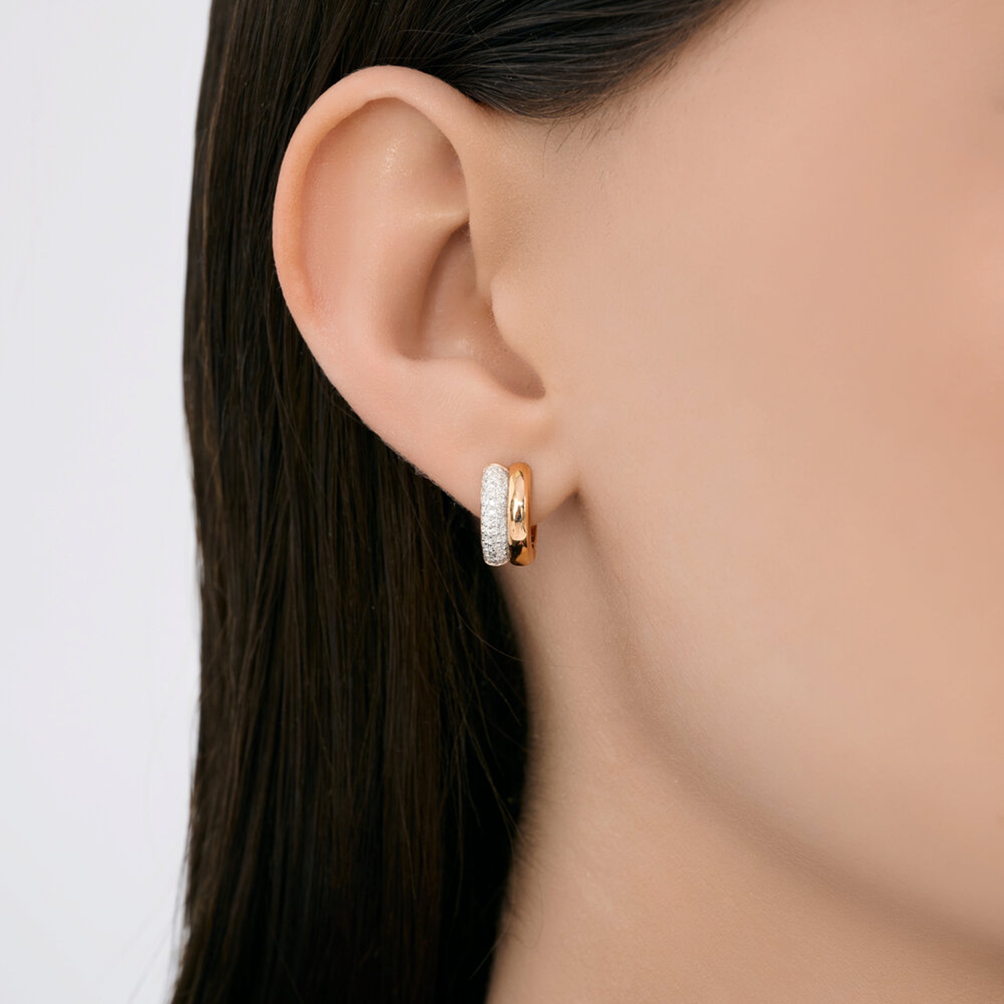 Золотые серьги SOKOLOV 1022539 с бриллиантом