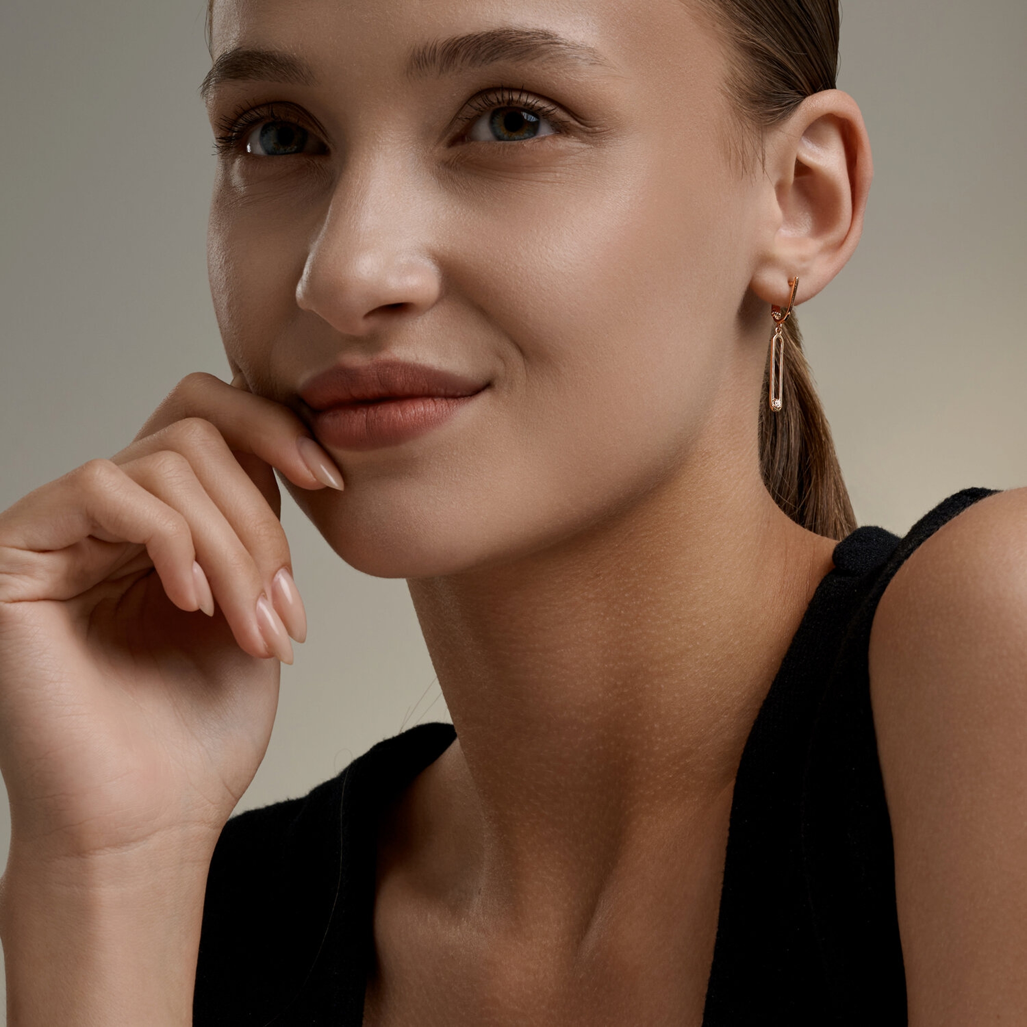 Золотые серьги Diamant 51-121-01051-1 с фианитом