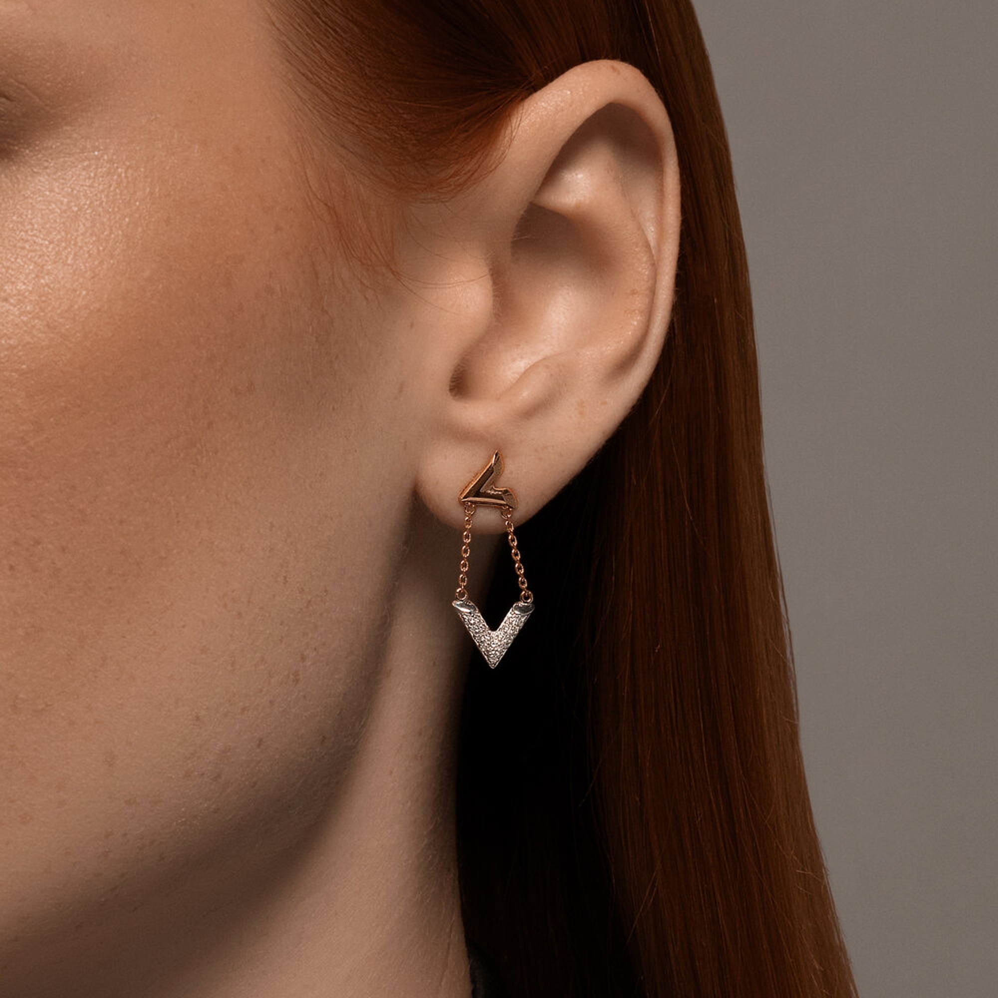 Золотые серьги Diamant 51-122-02506-1 с фианитом