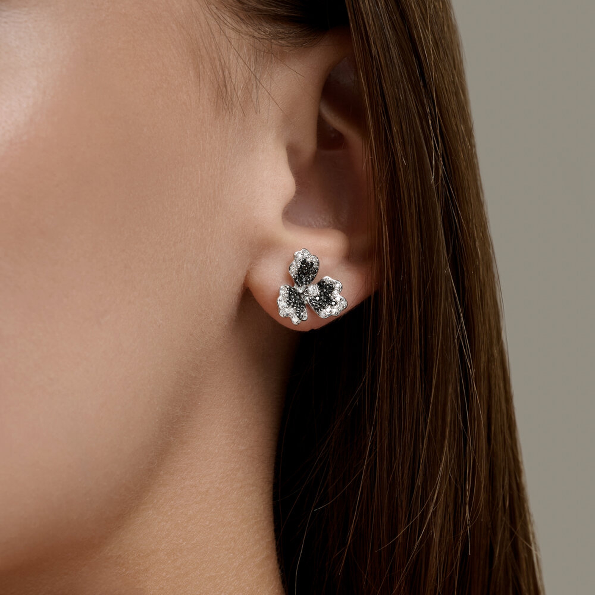 Золотые серьги SOKOLOV 7020173-3