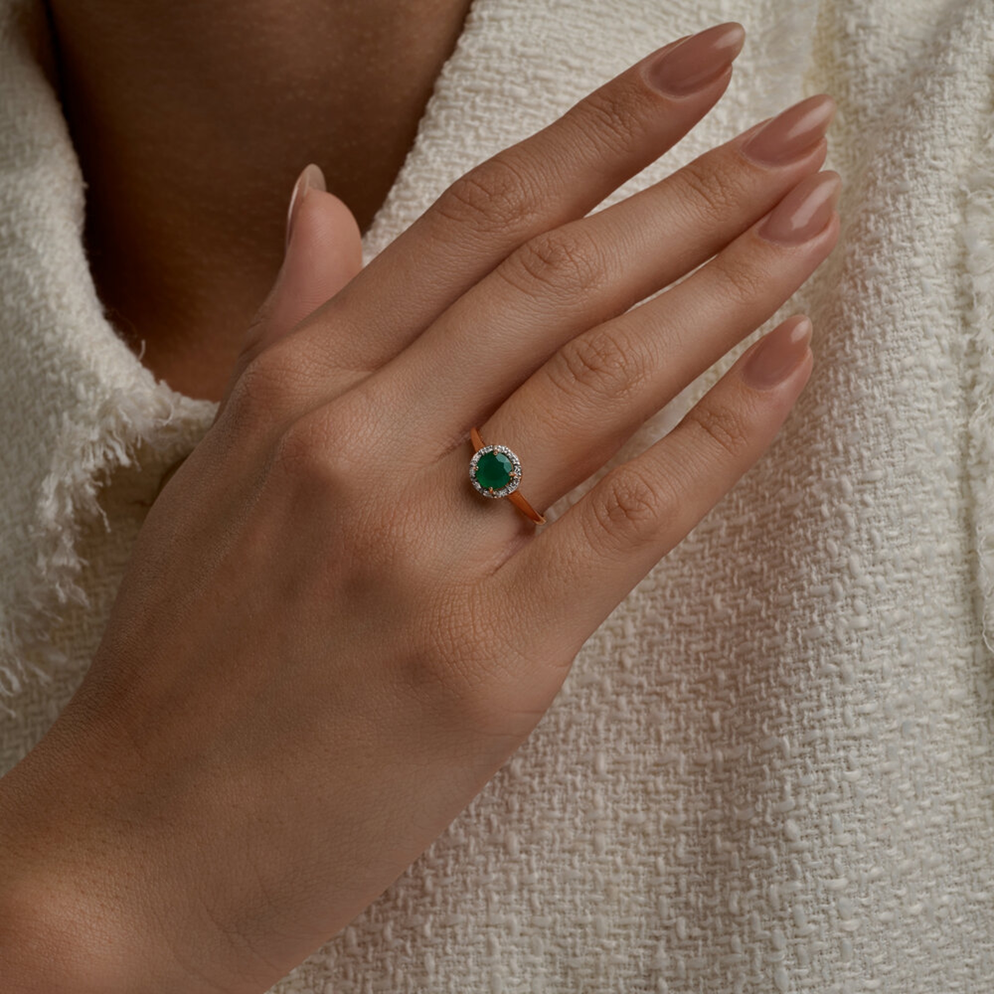 Золотое кольцо SOKOLOV 71-00450 с бриллиантом и агатом