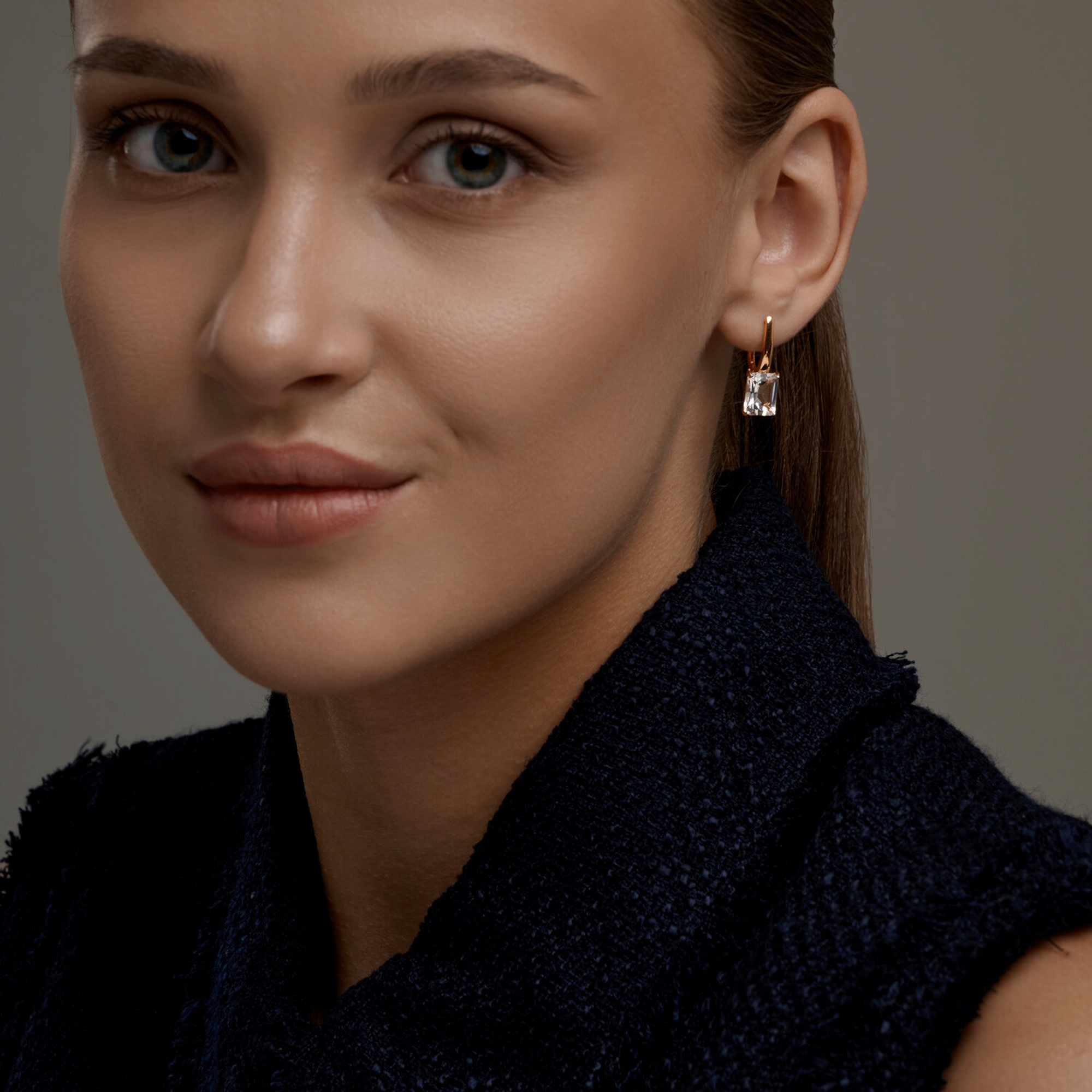 Золотые серьги SOKOLOV 729329 с горным хрусталём