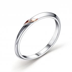 Серебряное кольцо АЛЬКОР с золотой накладкой и бриллиантом 01-3271/000Б-00 01-3271/000Б-00 фото
