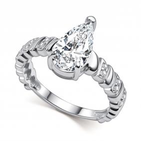 Серебряное кольцо АЛЬКОР 01-6179/00БТ-00 с фианитом 01-6179/00БТ-00 фото