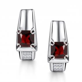 Серебряные серьги АЛЬКОР 02-4419/00ГР-00 с фианитом и гранатом 02-4419/00ГР-00 фото