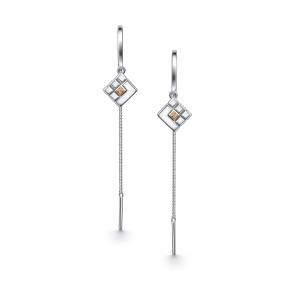 Серебряные серьги АЛЬКОР 02-5523/000Б-00 с бриллиантом 02-5523/000Б-00 фото