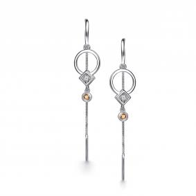 Серебряные серьги АЛЬКОР с золотой накладкой и бриллиантом 02-5819/000Б-00 02-5819/000Б-00 фото