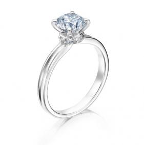 Кольцо из белого золота Мастер Бриллиант 05M1-106-481/1 с бриллиантом 05M1-106-481/1 фото