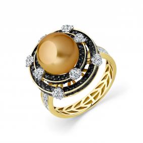Кольцо из лимонного золота Мастер Бриллиант 06M1-309142-00-55 с бриллиантом, жемчугом и чёрным бриллиантом 06M1-309142-00-55 фото