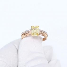 Золотое кольцо ЮК Granat 1.10.11.5586.00-5549 с фианитом и ситаллом 1.10.11.5586.00-5549 фото