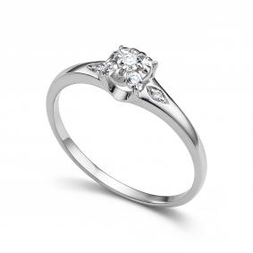 Кольцо из белого золота АЛЬКОР 16930-200 с бриллиантом 16930-200 фото