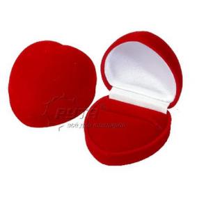 Футляр флокированный сердечко под кольцо серия 