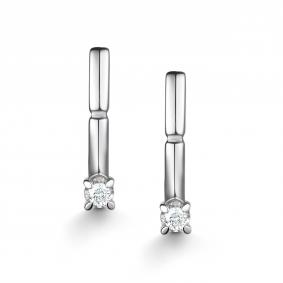Серьги из белого золота АЛЬКОР 26010-200 с бриллиантом 26010-200 фото