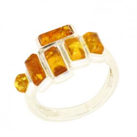 Серебряное кольцо Дарвин 920040082-ж с янтарём 920040082-ж фото