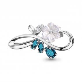 Серебряная брошь AQUAMARINE А7735508А с фианитом, Лондон топазом и перламутром А7735508А фото