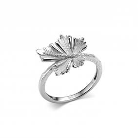 Серебряное кольцо Дар К-5158р00 с фианитом К-5158р00 фото