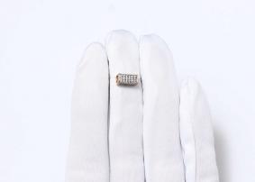 Золотая подвеска-шарм ЮЗ Корона с фианитом К1-П4867 К1-П4867 фото