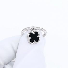 Серебряное кольцо ЮЗ Корона КС-К5682V79 с ониксом КС-К5682V79 фото