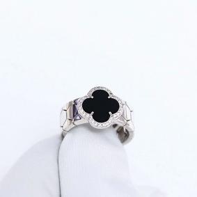 Серебряное кольцо ЮЗ Корона КС-К6053V79 с фианитом и ониксом КС-К6053V79 фото