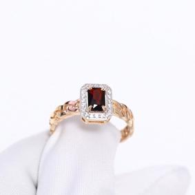 Золотое кольцо Александра кл4599-2ск с фианитом и гранатом кл4599-2ск фото