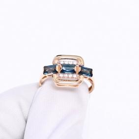 Золотое кольцо Александра кл4621-28ск с фианитом и Лондон топазом кл4621-28ск фото