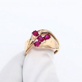 Золотое кольцо Александра кл4725-30ск с рубиновым корундом кл4725-30ск фото
