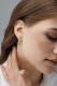 Серебряные серьги АЛЬКОР 02-4357/00ХР-00 с фианитом и хризолитом